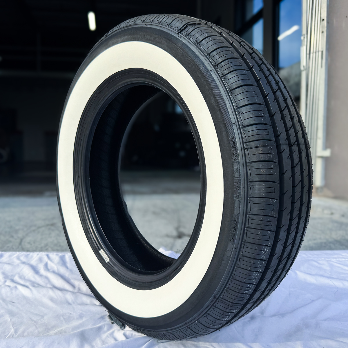 175-70R14-whitewall-tires-1-5-