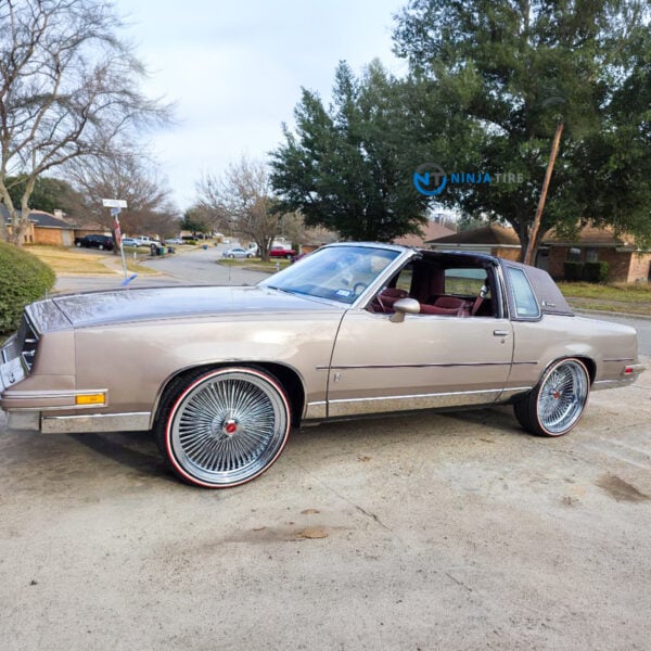 cutlas-2 22×8″ Staggered Chrome Wire Wheels – 150 Spoke (2 Standard / 2 Reverse Deep Dish) + 255/30R22 Custom Red Stripe Tires | Complete Set of 4